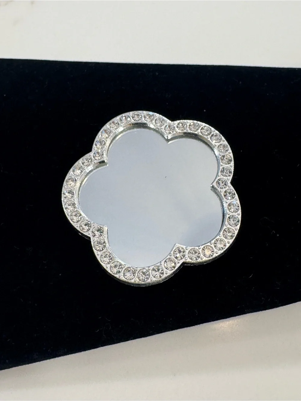 Pop Socket type CLOVER (VCA style) Mirror & Rhinestones for Cell Phone